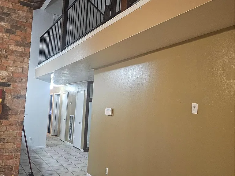 4011 Alshire Dr — Photo 45