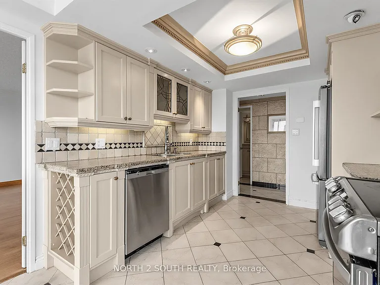 215 Wynford Dr #2802 — Photo 16
