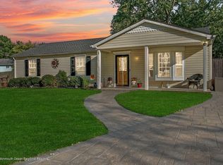 3 Windsor Ct, Jackson, NJ 08527