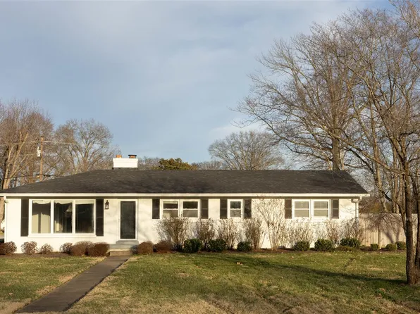 620 Sherwood Dr, Bowling Green, KY 42103