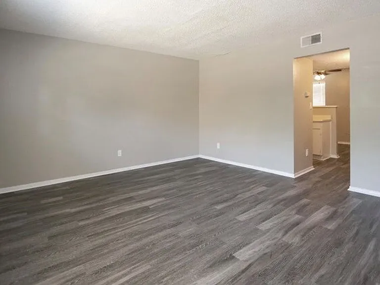 Bryant Grove Apartments — Photo 70