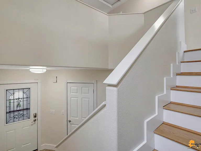 3838 Sycamore Loop — Photo 8