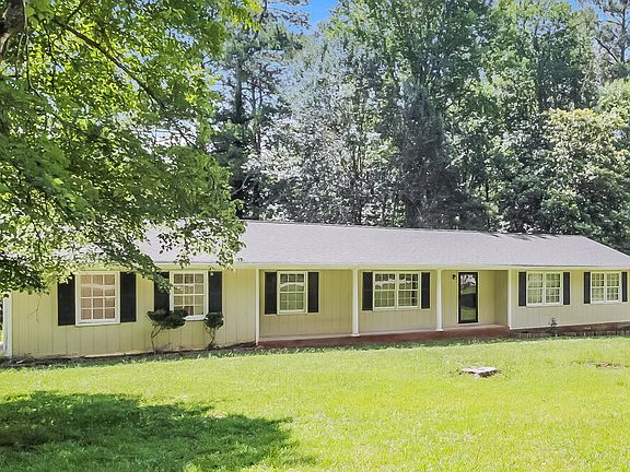 3rd image of 375 N Hickory Ln