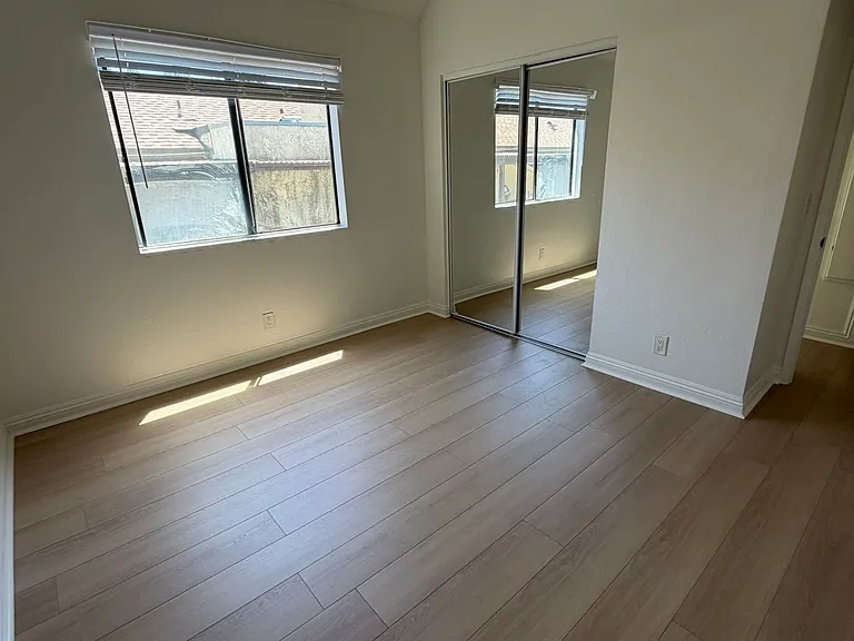 313 E Pine St #18 — Photo 17