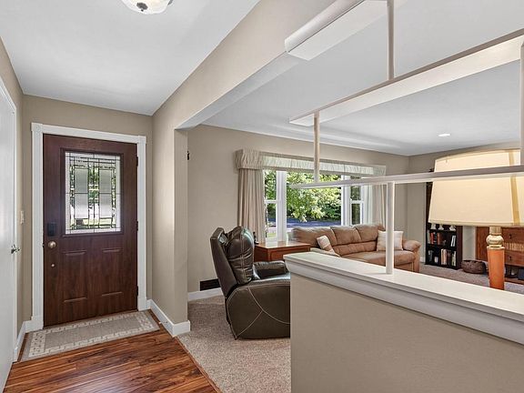 2nd image of 611 JOHNSON PARKWAY