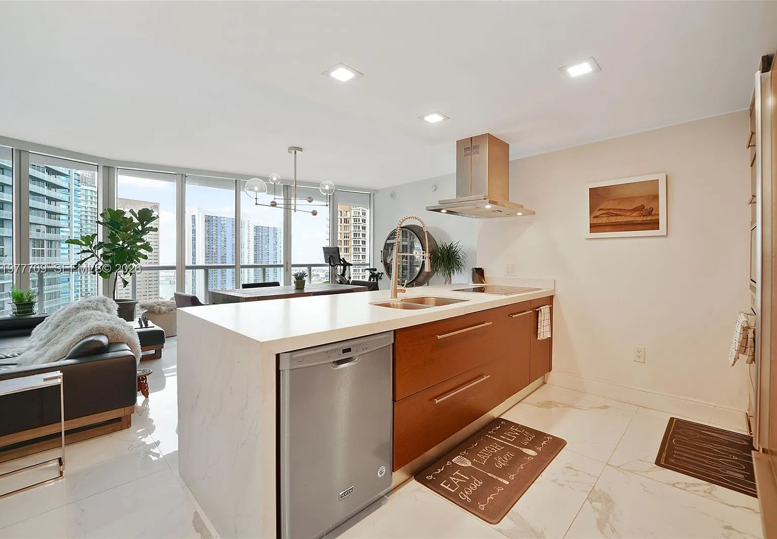 Icon Brickell No Two — Photo 3