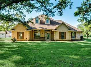 2549 Mockingbird Rd, Burleson, TX 76028