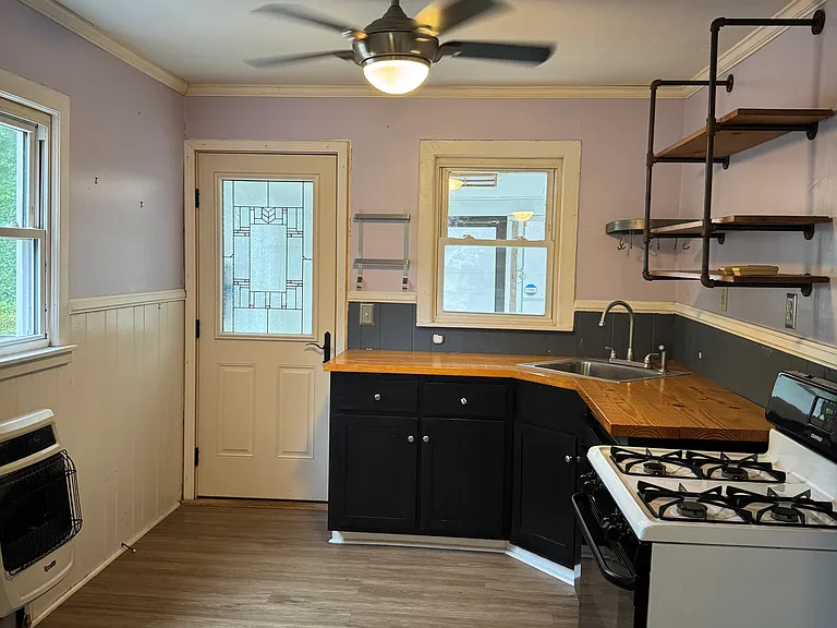 194 Sulphur Springs Rd — Photo 3