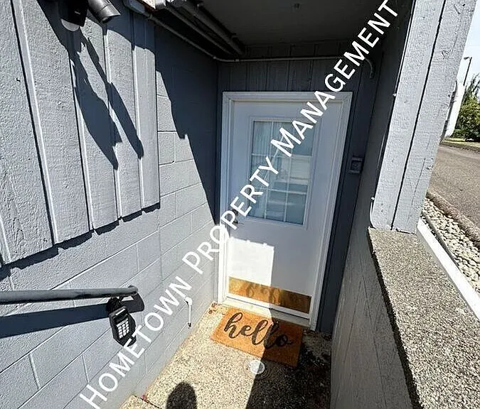 123 Fir St NE — Photo 11