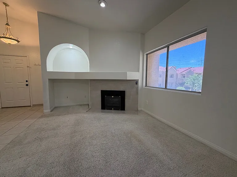 900 Heavenly Hills Ct #204 — Photo 6