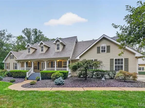 26303 Bubbling Brook Ct, Foristell, MO 63348