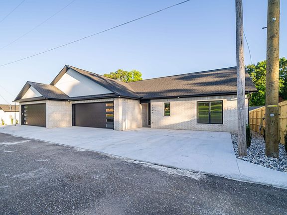 2nd image of 168A Krause Ln #A