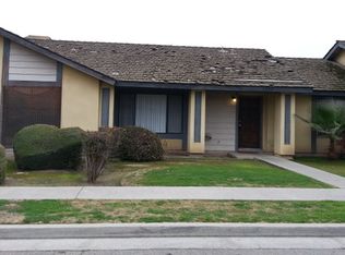 1098 Freedom St, Tulare, CA 93274