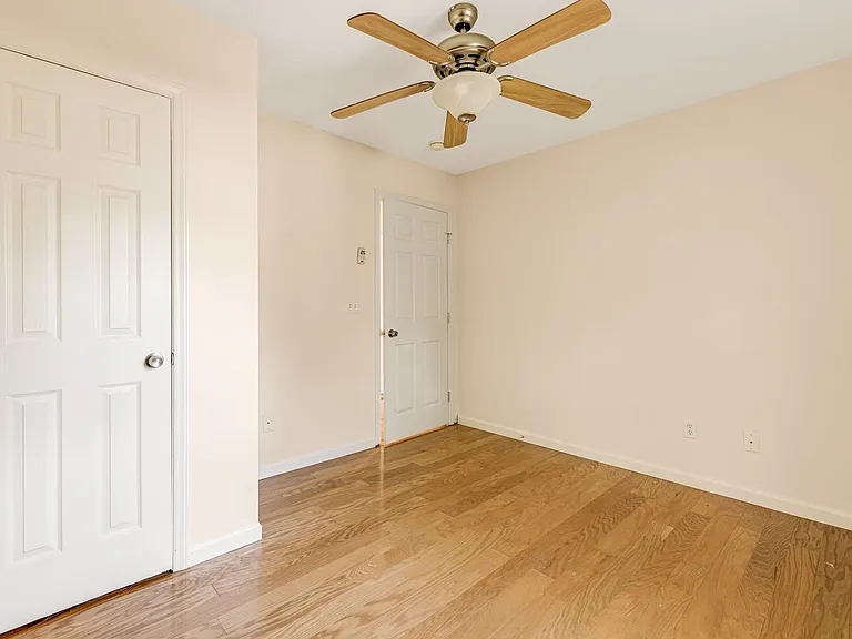 101 Kodiak Ct — Photo 11