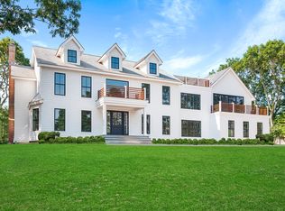 15 Bittersweet Ln, Amagansett, NY 11930