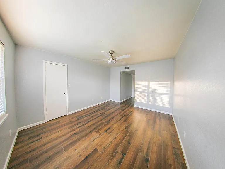 1707 E Lindsey St #4 — Photo 10