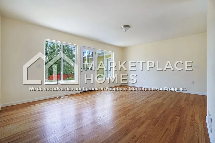 3610 Oneida St — Photo 9