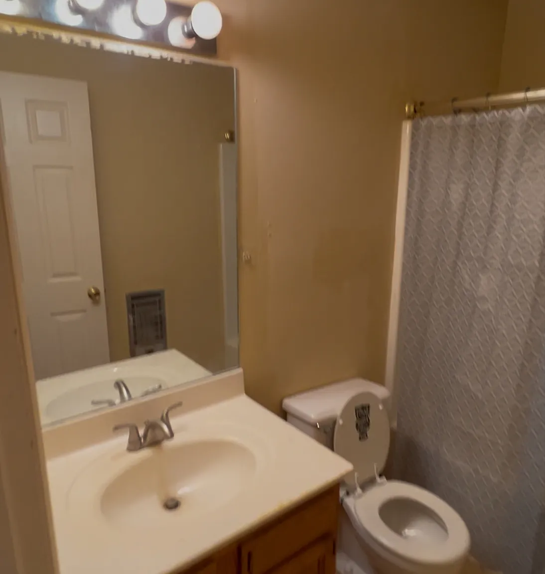 748 Monticello St — Photo 3