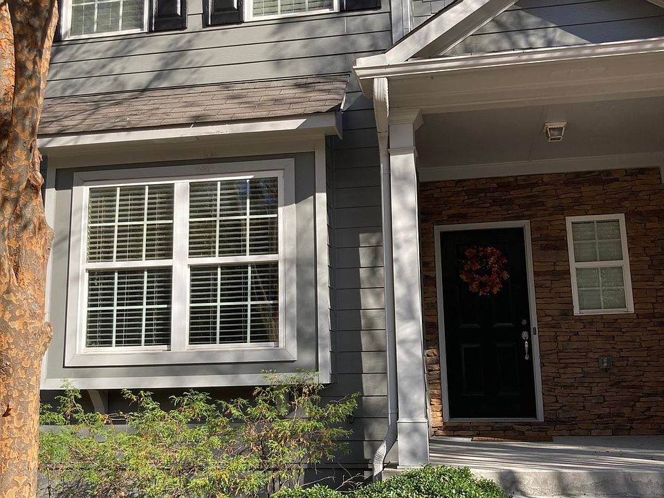 1st image of 5152 Whiteoak Ter SE
