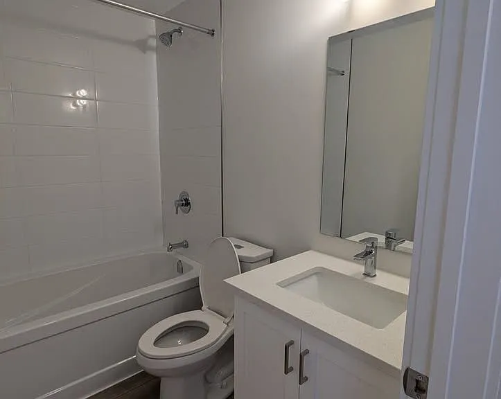 824 Woolwich St #159 — Photo 7