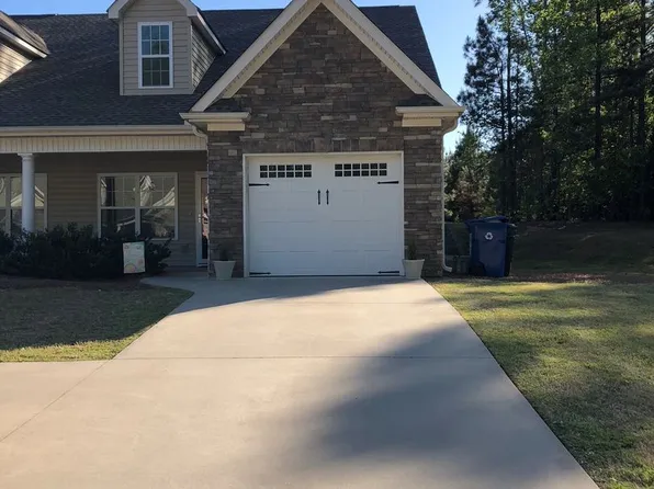 127 Hutira Ln, Greenwood, SC 29649