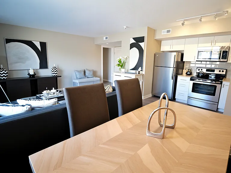 Plaza 209 Apartments — Photo 42
