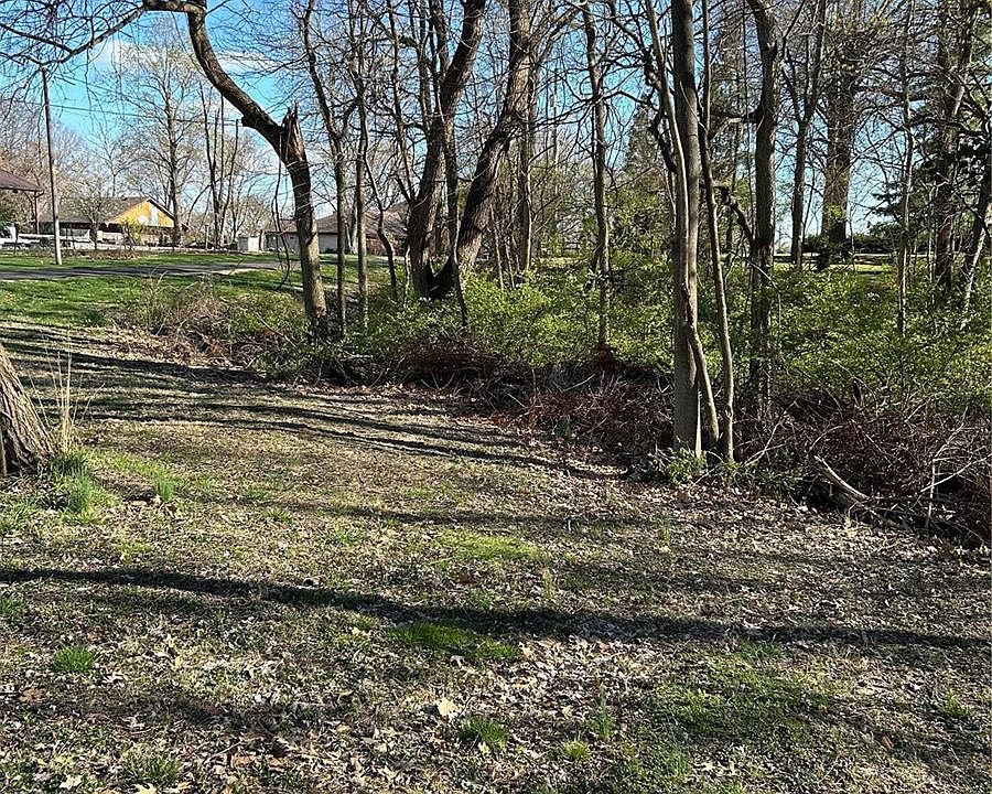 1st image of 0 Center St