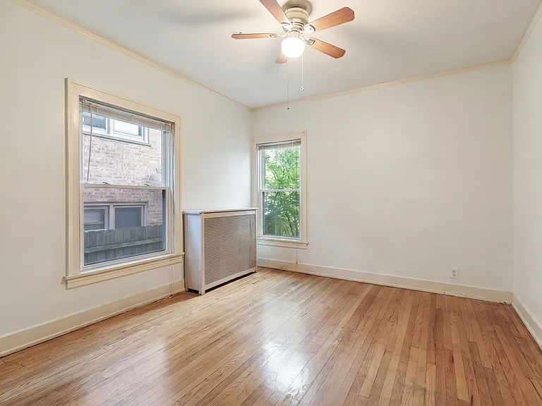 309 Chicago Ave #1 — Photo 11