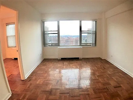 Rented by Winzone Realty Inc | media 3