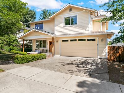 955 Drew Ln, Ashland, OR, 97520
