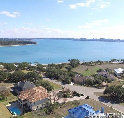 1st image of 891 Kings Point Dr