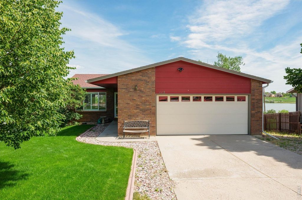 112 Victoria Dr