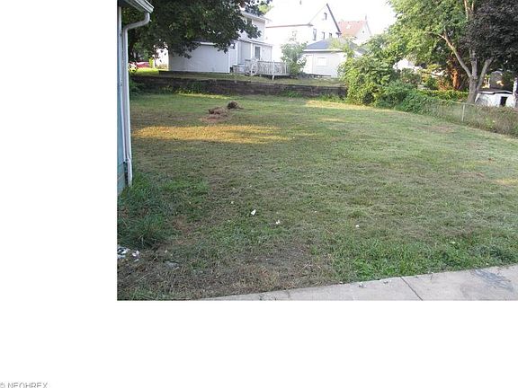 3rd image of 55 Brown St