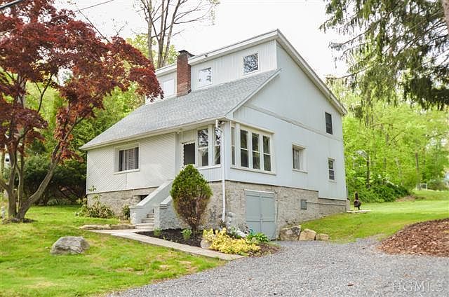 1st image of 6 Greenwood Dr