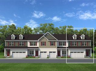 2 Lone Fox Ln #108, Easton, PA 18045