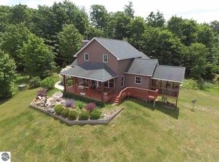 2430 Summit Ln, Frankfort, MI 49635