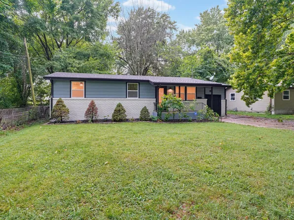 2203 N Kentwood Avenue, Springfield, MO 65803