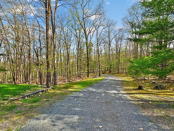 4th image of 375 Momrow Road