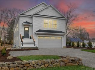 13 Chester St, Norwalk, CT 06850
