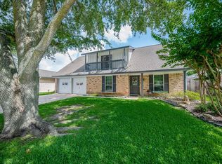 11610 Dorrance Ln, Meadows Place, TX 77477