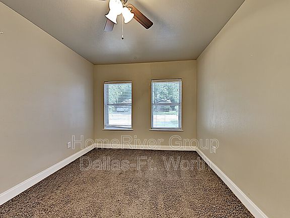 4th image of 216 Bluebird Cir