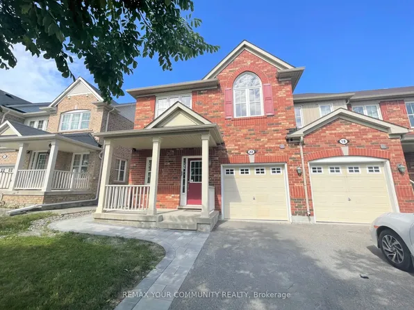 22 Gladys Clarkson Dr, Whitchurch Stouffville, ON L4A 0Z6