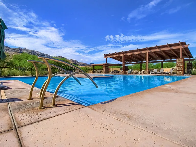 1005 E Paseo Way — Photo 10