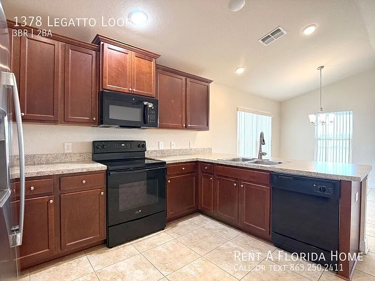 1378 Legatto Loop — Photo 8