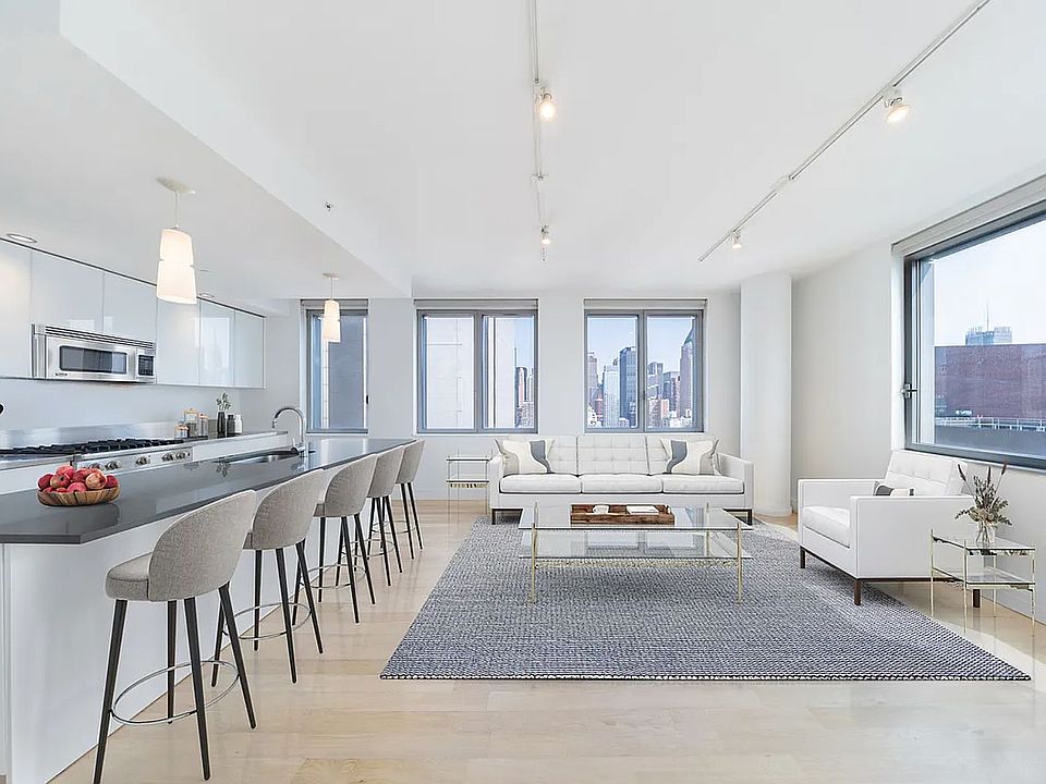 1st image of 554 54th St #22A