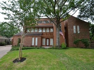 11607 Elm Estates Dr, Houston, TX 77077
