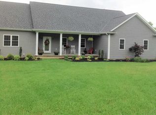 713 S Old Patoka Rd, Patoka, IN 47666