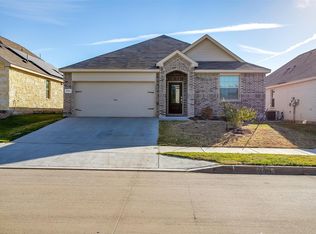 6808 Waterhill Ln, Fort Worth, TX 76179