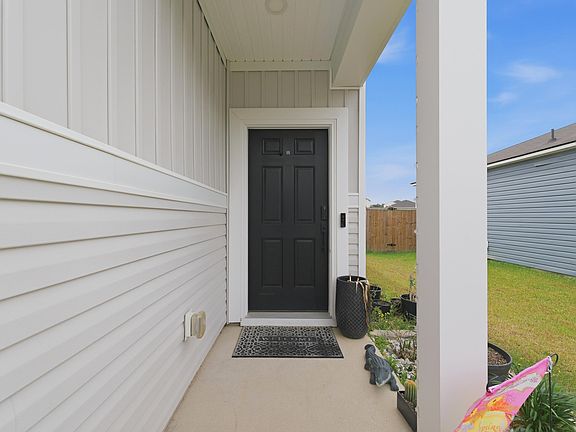 3rd image of 514 Spanish Wells Rd