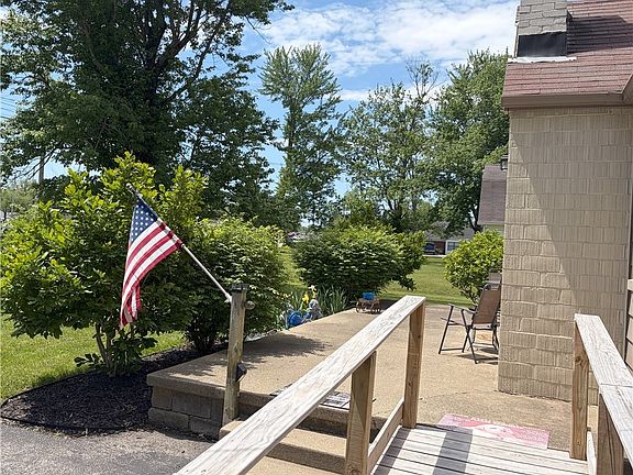 4th image of 342 W Lagrange Road